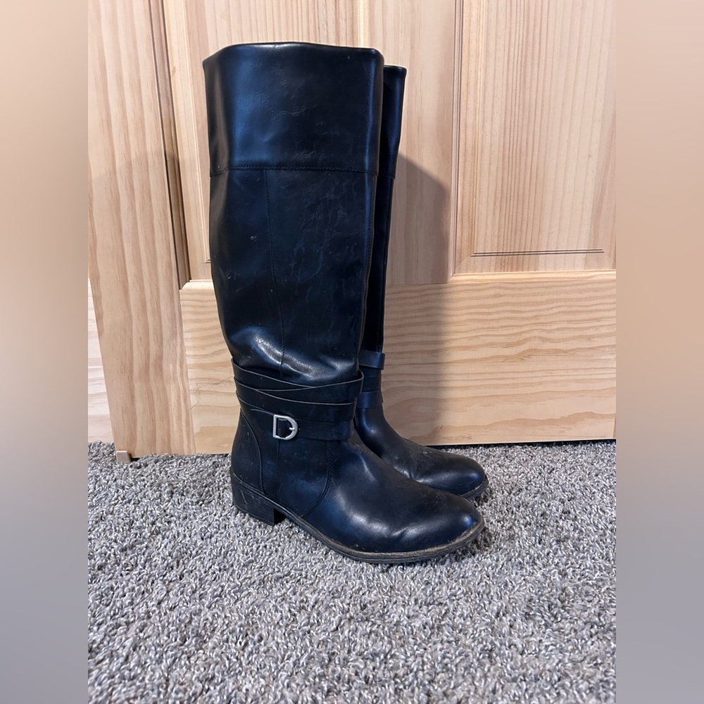 Woman’s 10 Boots